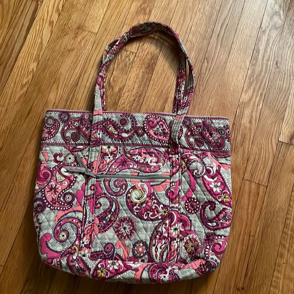 Great Vera Bradley Quilted Bag
